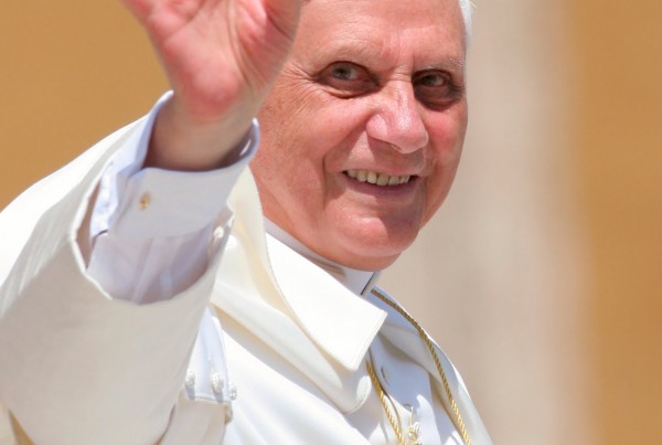 Pope_Benedict_LARGE.jpg